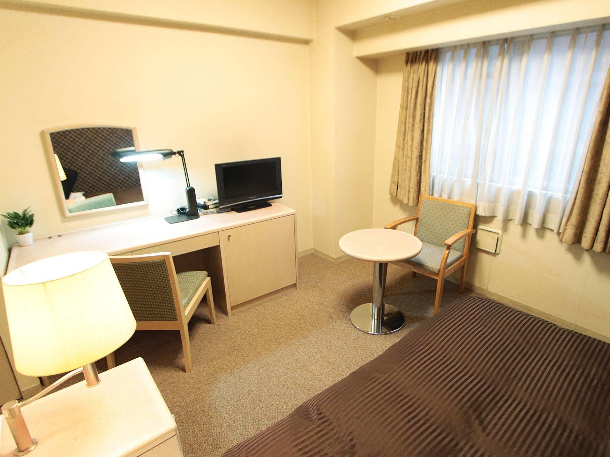 Hotel Livemax Budget Shinbashi Tokio Buitenkant foto